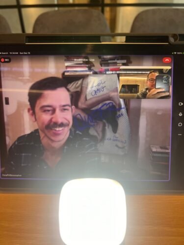 ProSelfie Halo™ – Magnetic Mobile Fill Light photo review