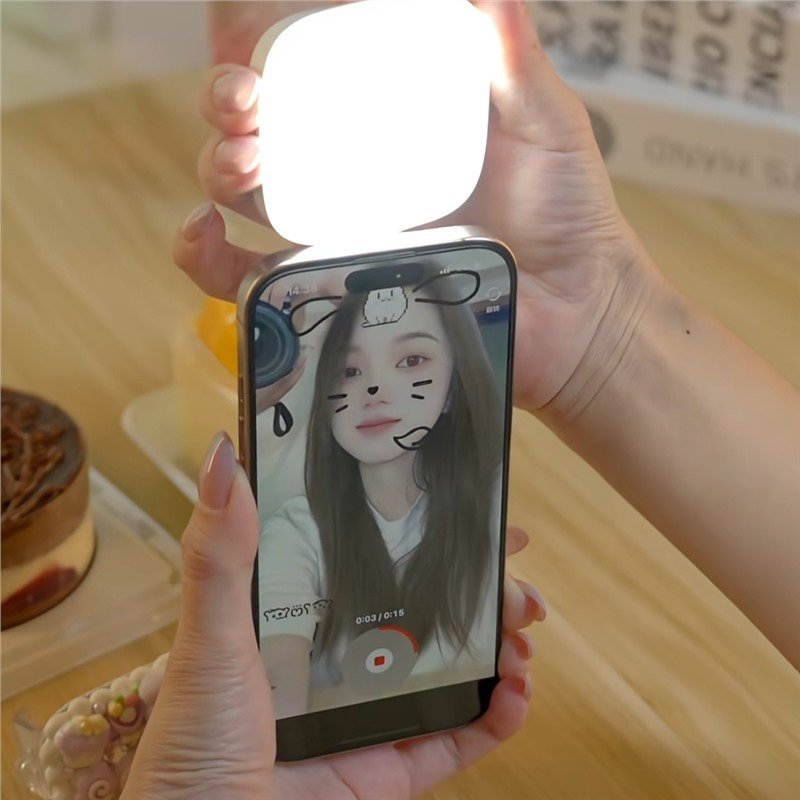 ProSelfie Halo™ – Magnetic Mobile Fill Light - Image 2